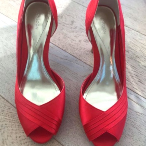 Gorgeous Ruby Red Heels! - Picture 1 of 4